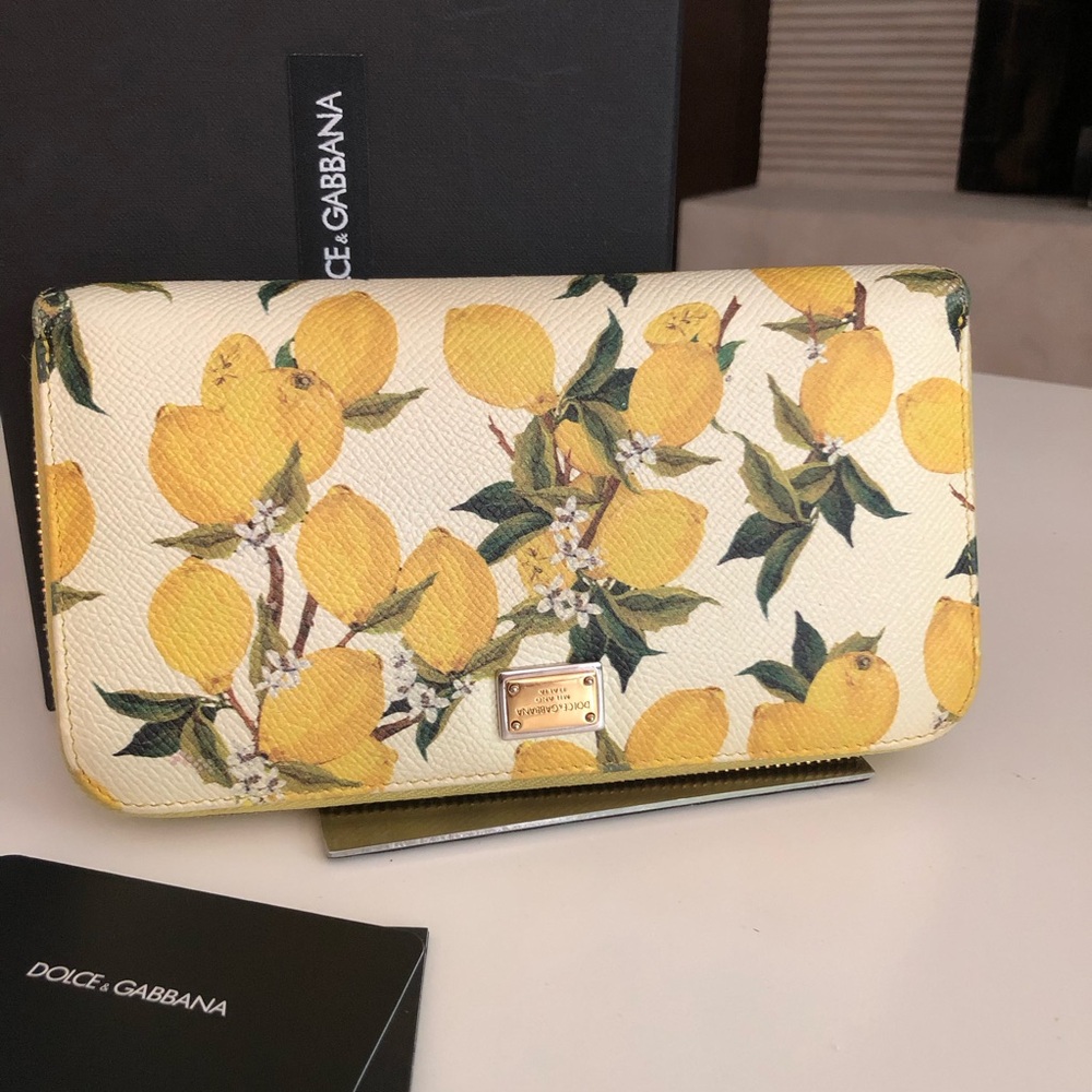 Dolce & Gabbana Lemon-Print Leather Zip Wallet